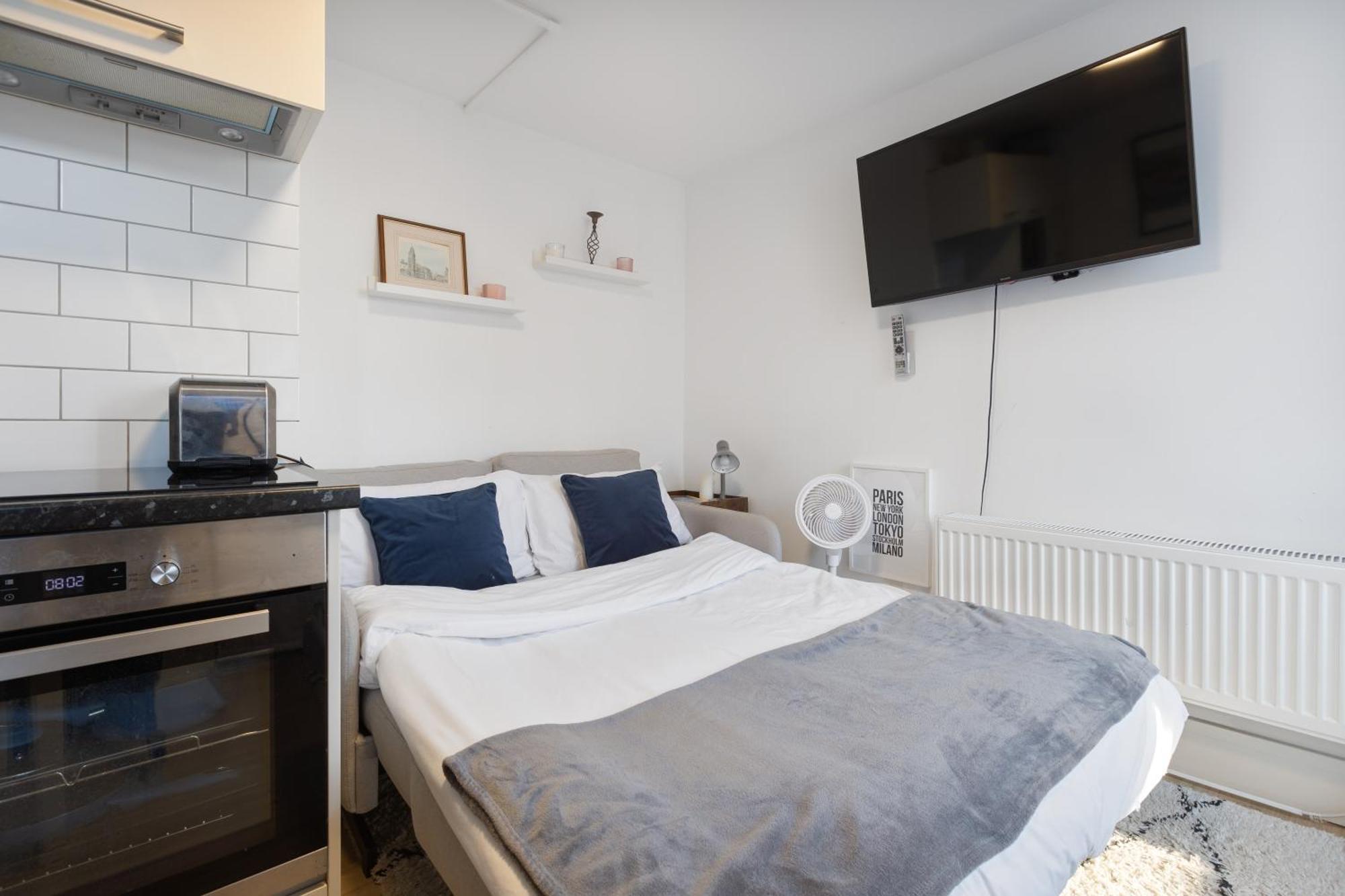 Apartmán Modern Flat & Balcony In Historic West Kensington Londýn Exteriér fotografie