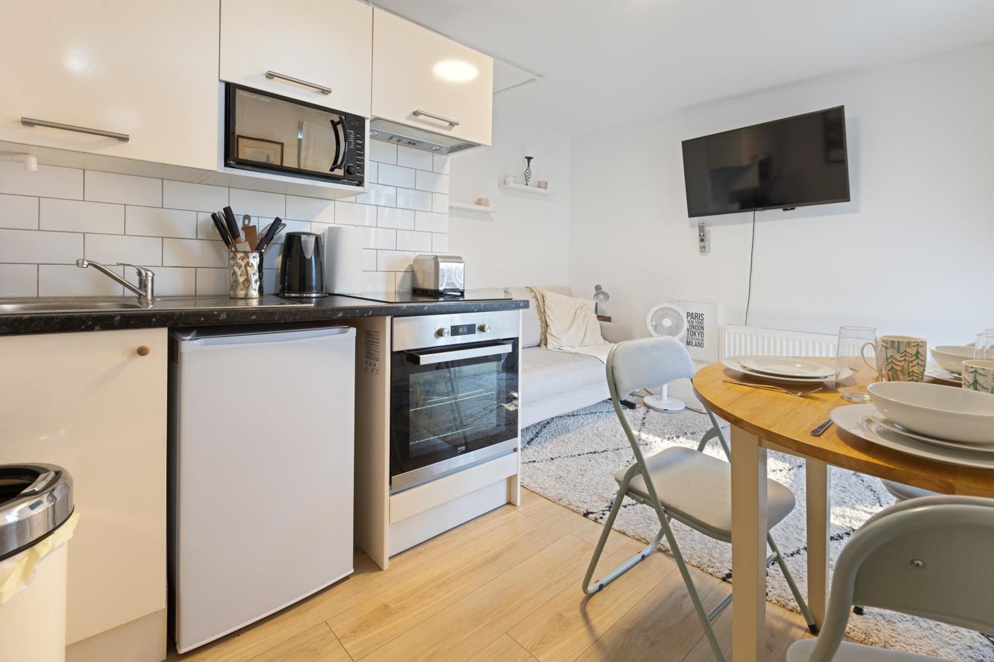 Apartmán Modern Flat & Balcony In Historic West Kensington Londýn Exteriér fotografie